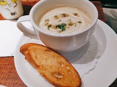 蘑菇忌廉汤-卡朋厨房(289艺术园区店)