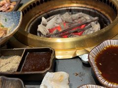 -铭牛烧肉·和牛海鲜自助(高新月牙湖店)