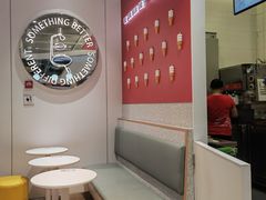 用餐区-DQ·蛋糕·冰淇淋(城南嘉园店)