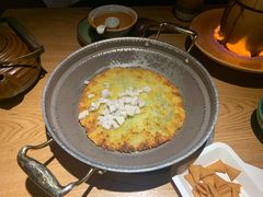 罐罐牛腩底下铺一层饭锅巴-吃饭皇帝大(合生汇店)
