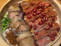 一笼腊味一两银-吃饭皇帝大(解放西路店)