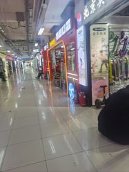 -百荣二期玩具城