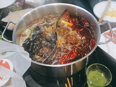 -唯爱KTV聚会餐厅(仙林东城汇店)