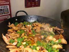 -聚鑫朋酸菜肥肠(文艺路口店)
