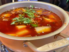 -先启半步颠小酒馆(白麓里店)