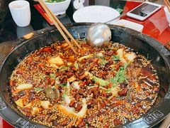 -烧哥美蛙肥肠鱼火锅·十五年社区店