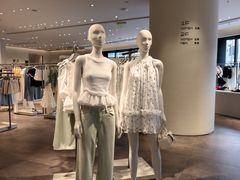 -URBAN REVIVO(大信新都汇店)