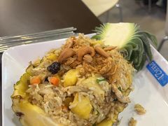 -Pier 21 (Terminal 21 Asok)