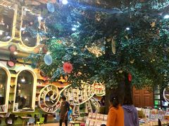 -钟书阁(松江泰晤士小镇店)