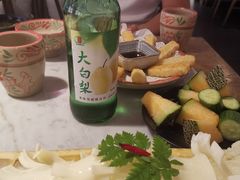 -尚尚仙·酸汤猪手·猪肚鸡火锅(华联万柳购物中心店)