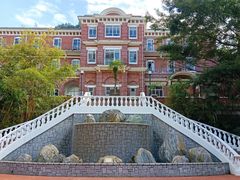 -香港大学