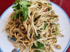 拌豆腐丝-鸿亨泰杂鱼馆(港馨家园店)