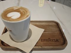 -LAVAZZA 拉瓦萨咖啡(北外滩来福士店)