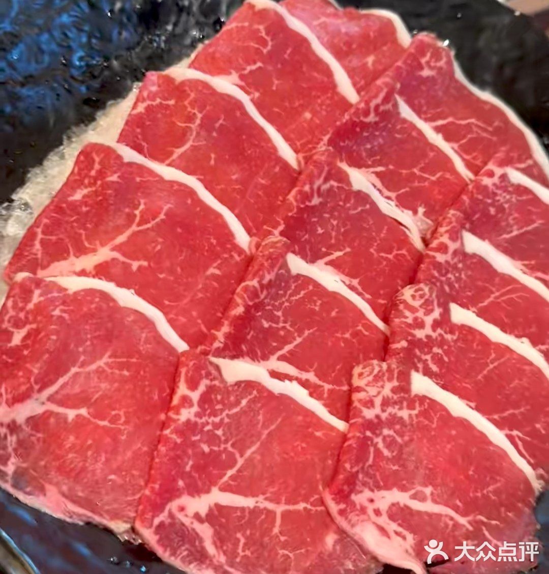 纯味斑鱼府，一场味蕾与视觉的双重盛宴！🍽️