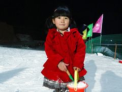 -采薇庄园四季滑雪场