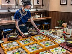 -良米山·云南野生菌过桥米线(上海首店)