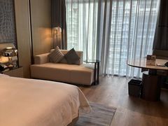 -深圳国际会展中心希尔顿酒店(前海华发冰雪世界店)
