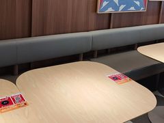 -必胜客(阿罗海店)