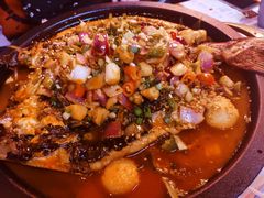 -鸣记脆皮烤鱼·海鲜烤鱼(三八广场店)