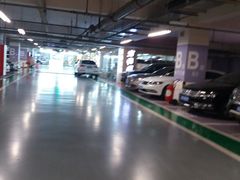 -凯德MALL太阳宫店-地下停车场