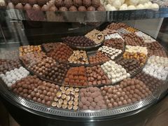 -Laderach 莱德拉(上海环贸iapm店)