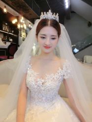 -艾米丽婚纱礼服