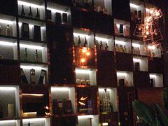 -145号U&Lounge Bar