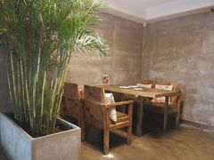 -HIGH FIVE哈福手工汉堡(桂林路店)