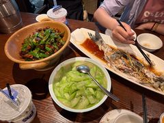 -二厨·吊桥小院·脆皮烧鸡公·本地农家菜(沿江西路店)