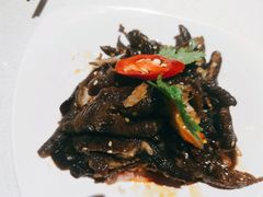 无骨乌鸡爪-煲王粤菜餐厅(中侨中心店)