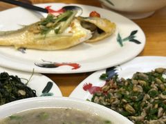 -潮汕老菜脯海鲜粥(赤岗店)