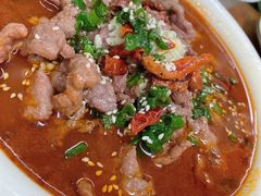 -胡子饮食店