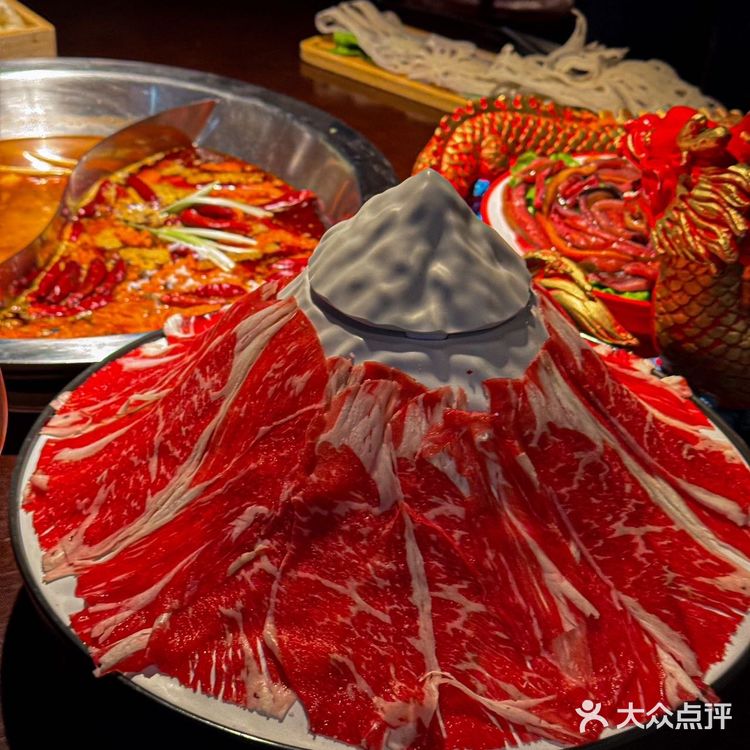 不愧是大上海，开了首家重庆火锅bistro