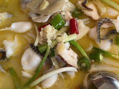 -蜜桃餐厅·伴山(湖滨商业街店)