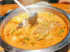 -野山舂·贵州现舂酸汤火锅(鸿通城店)