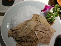 -墨居上隐·院子里火锅(峨眉店)