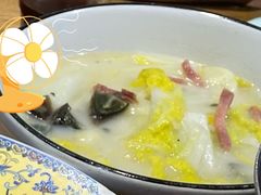 皮蛋娃娃菜汤-老妈私房鱼头(欧洲城店)