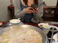 -老来福·非遗酸汤兔(凯旋路店)