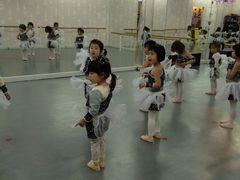 -Isee灰姑娘国际儿童艺术中心(BHGMall店)