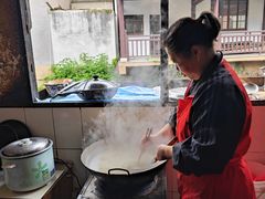 -丝绸小镇荻港古村
