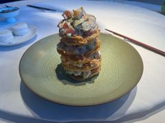 牛油果三文鱼龙虾塔-食廬(虹桥南丰城店)