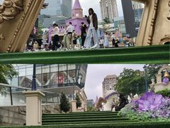 -中航城君尚购物中心