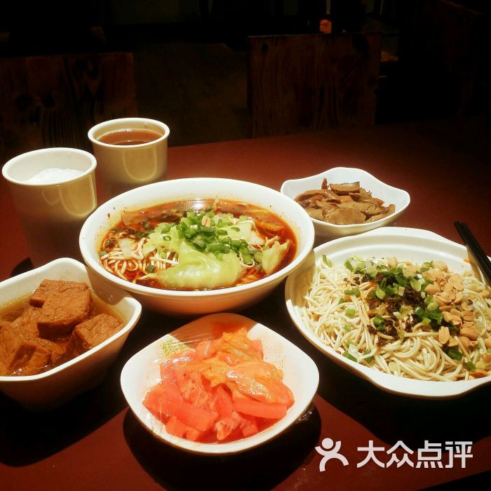 绿藤椒重庆火锅图片 - 第1张