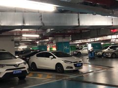 -龙湖虹桥天街-停车场