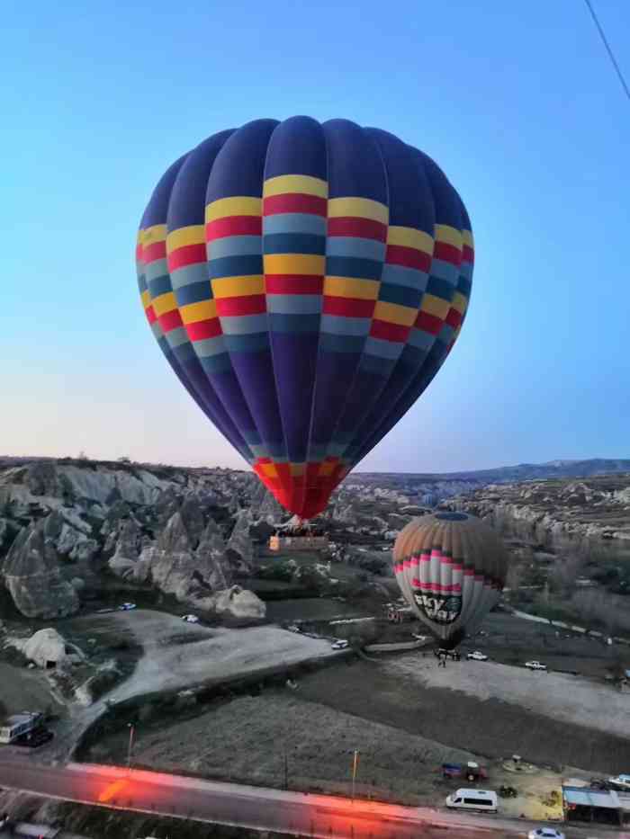 棉花堡热气球-"土耳其的度假胜地,这里不仅有上千年的天然.