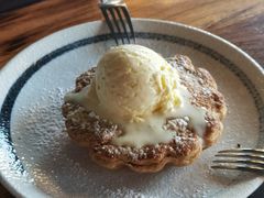 苹果派伴香草冰淇淋-SMOKI & CO(五大道店)