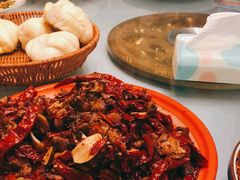 辣子鸡-柴窝堡22号辣子鸡·传承新疆菜