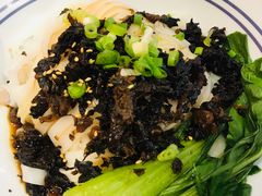 -霸蛮湖南菜·牛肉粉(荣京西街店)