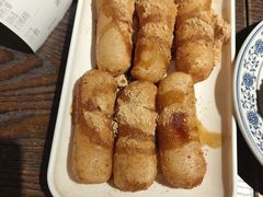 -爆炸头阿姨小四川正宗川味小吃(无任何分店)