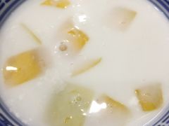 -赵记传承特色牛奶甜品(泉城广场店)